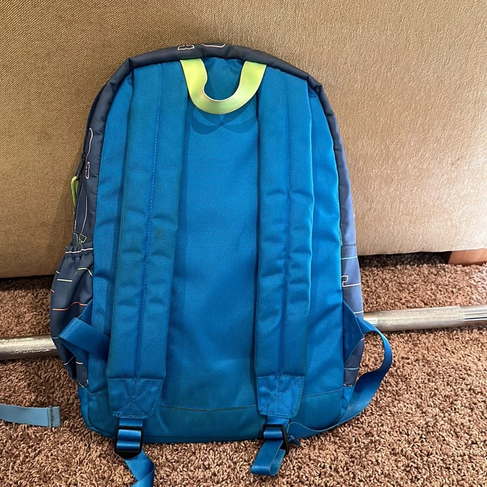 Vineyard Vines backpack - Picture 2 of 4